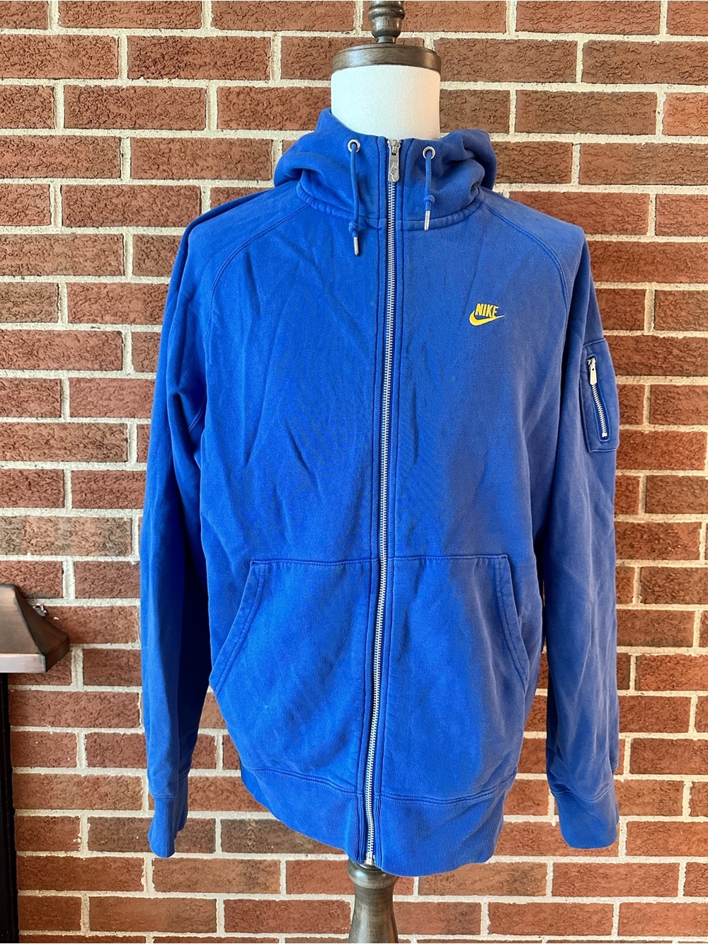Nike Sportswear Hoodie Mens XL Blue Full Zip Sweatshirt Swoosh Pocket Sleeve